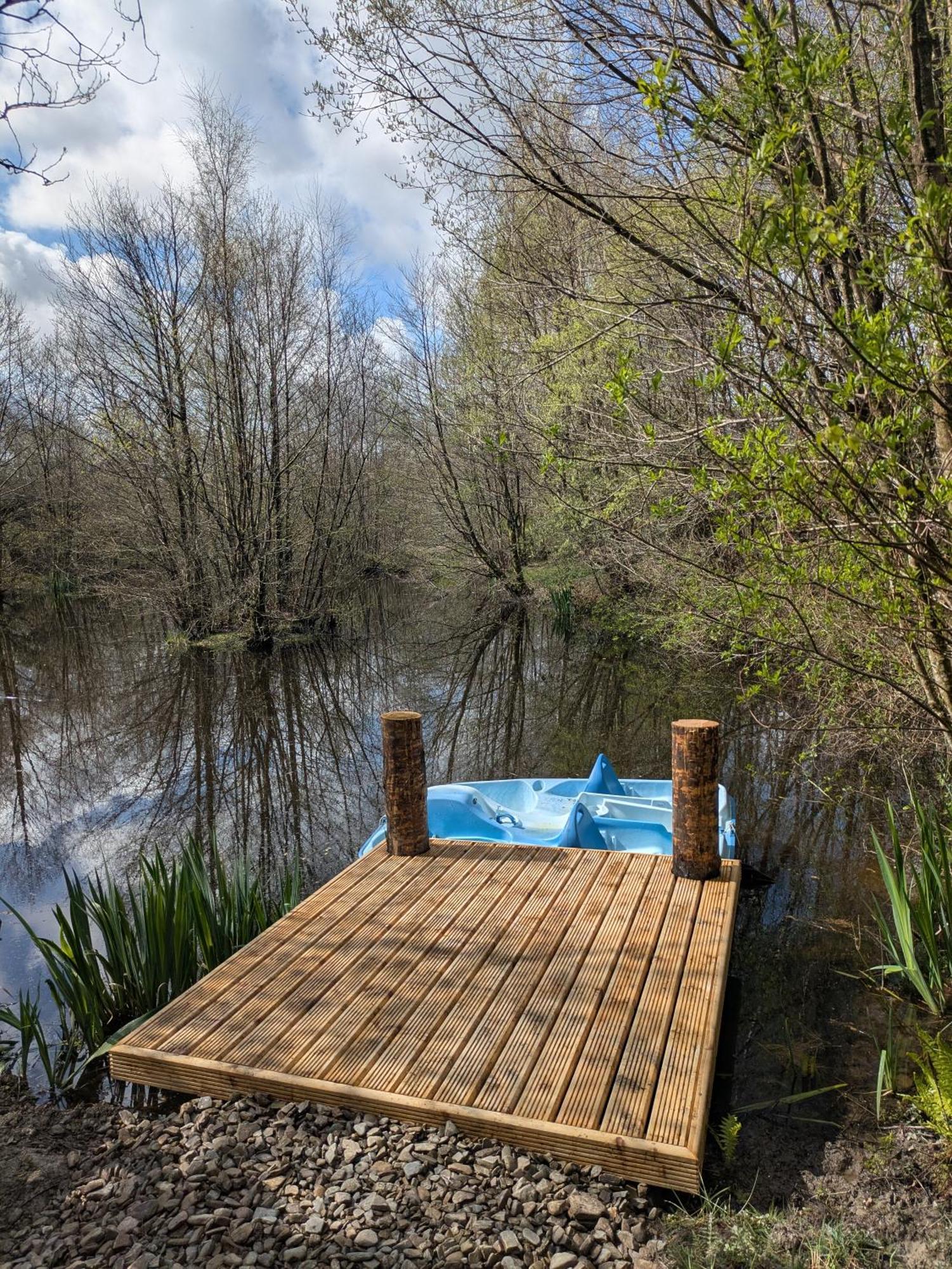 Go Eco Glamping Hotell Lampeter Exteriör bild